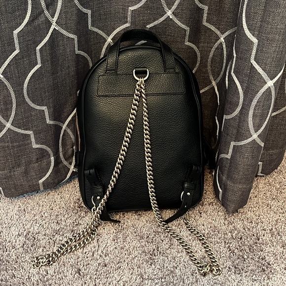 Gucci black leather soho chain backpack - Picture 7 of 17